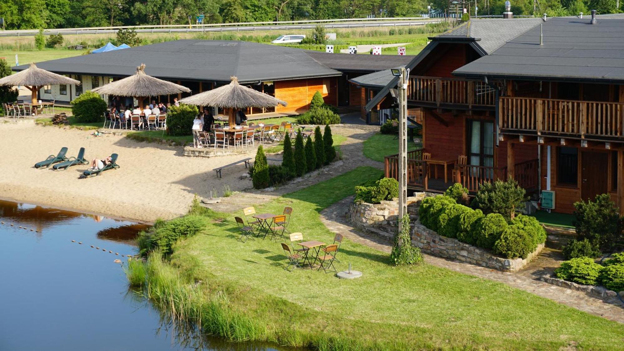 Hotel Dworek Nad Pilica Nowe Miasto nad Pilicą Exterior foto